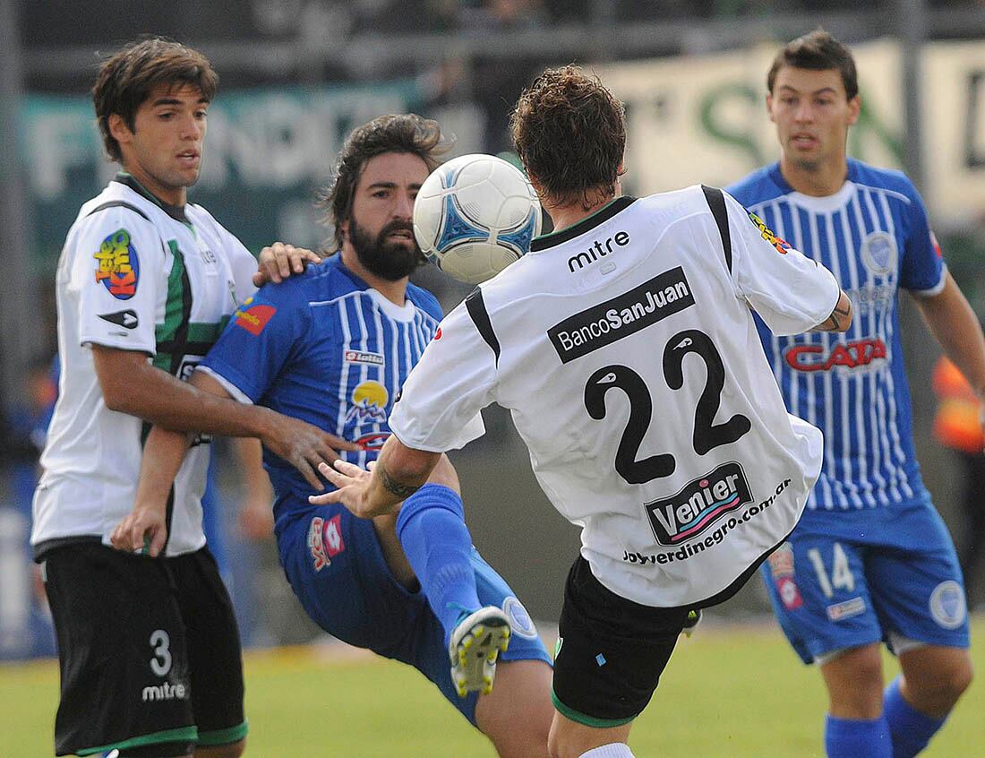 Aún sin ser de la misma provincia, la rivalidad se agigantó con el correr de los años y hoy es considerado un “clásico”.