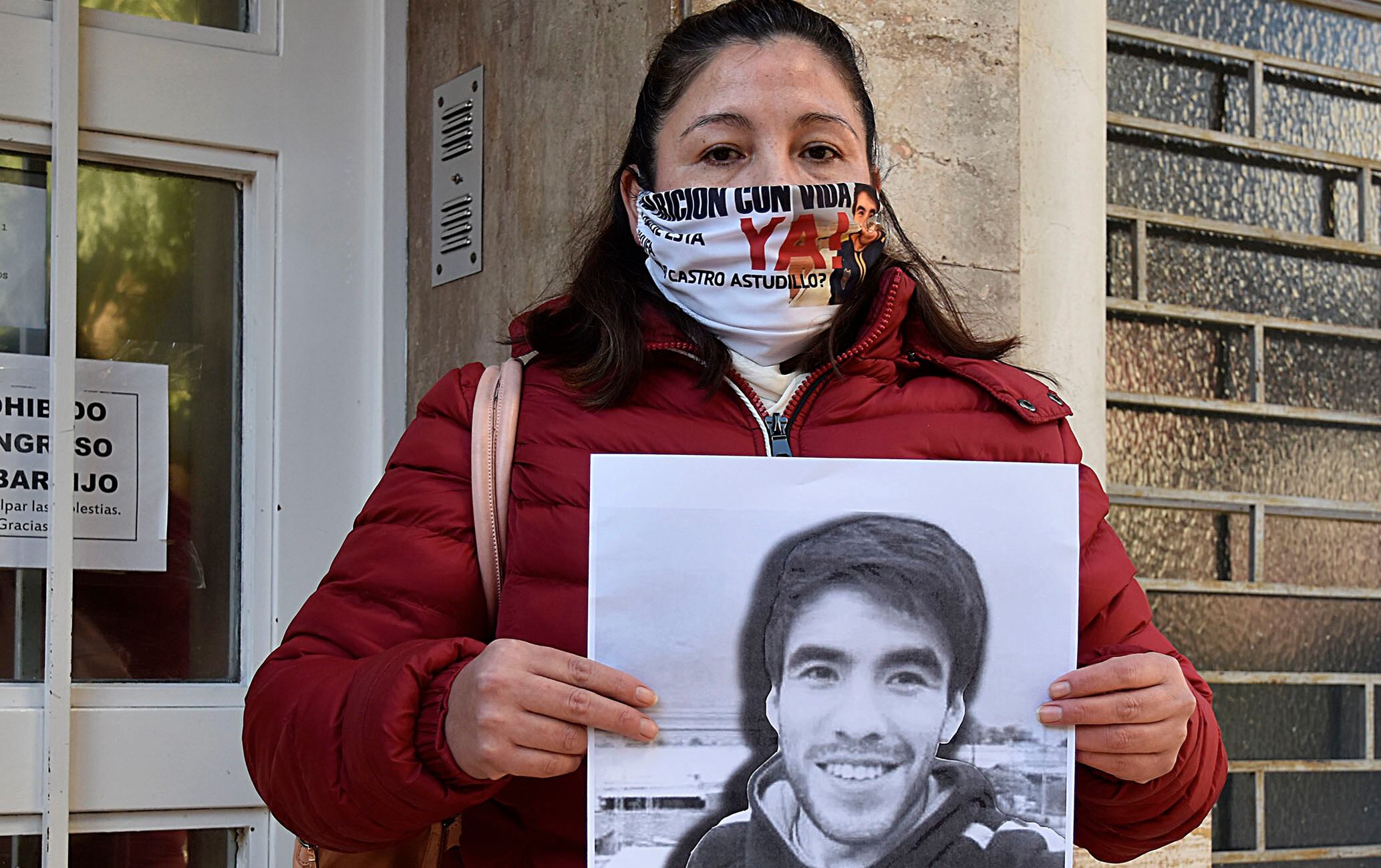 Los abogados de la familia de Facundo dicen tener identificados a los asesinos y que el joven murió por asfixia. Los principales acusados son un grupo de policías, quienes lo habrían detenido por no contar con permiso de circulación. 