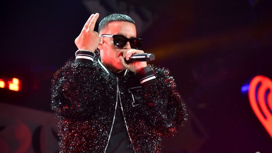 La gran estafa: una joven vendió estradas falsas para ver Daddy Yankee, ganó una fortuna y se fugó.