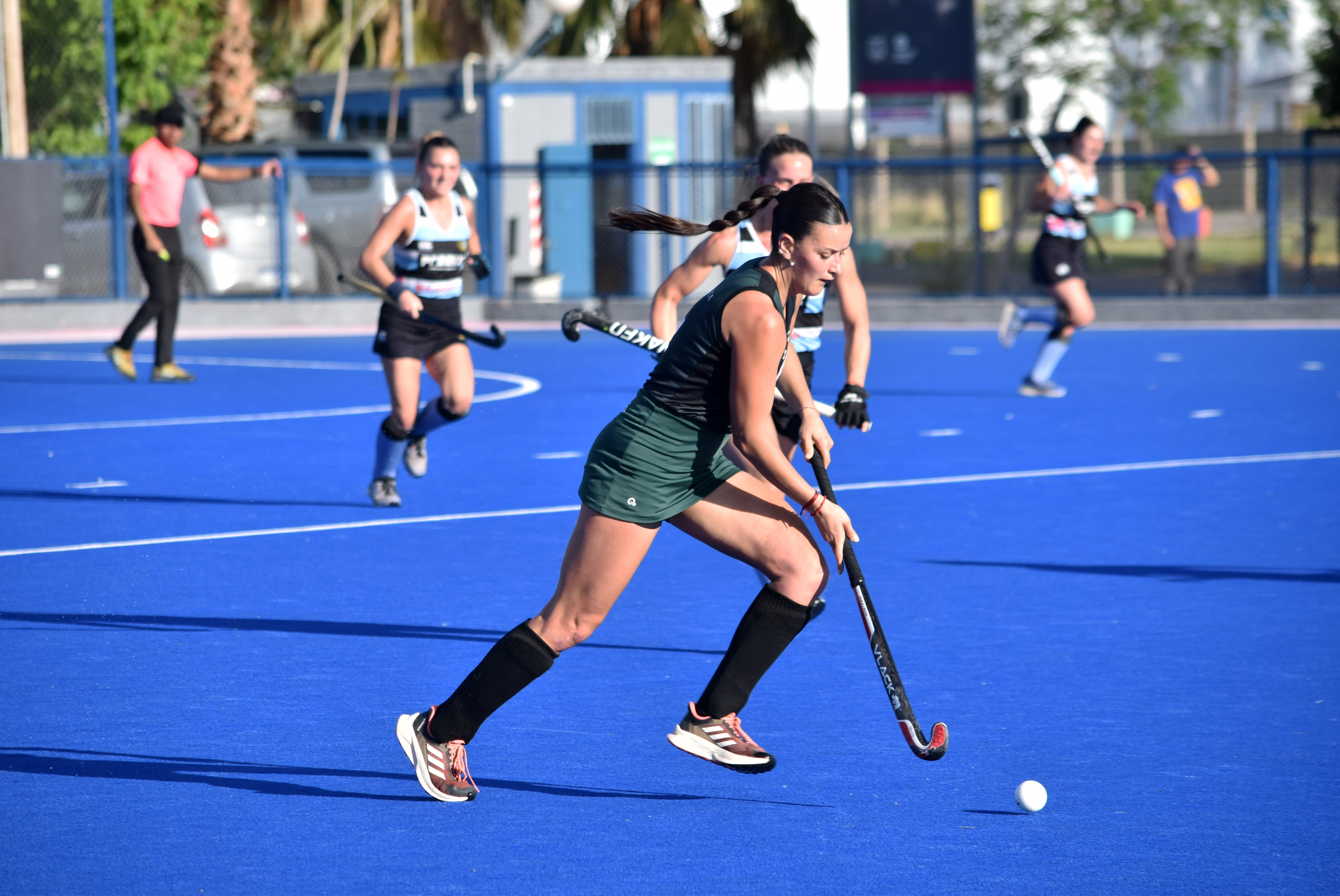 Hockey césped: Marista “A” sigue como único líder y el actual campeón, Banco Mendoza,  empató con Liceo. / Gentileza.