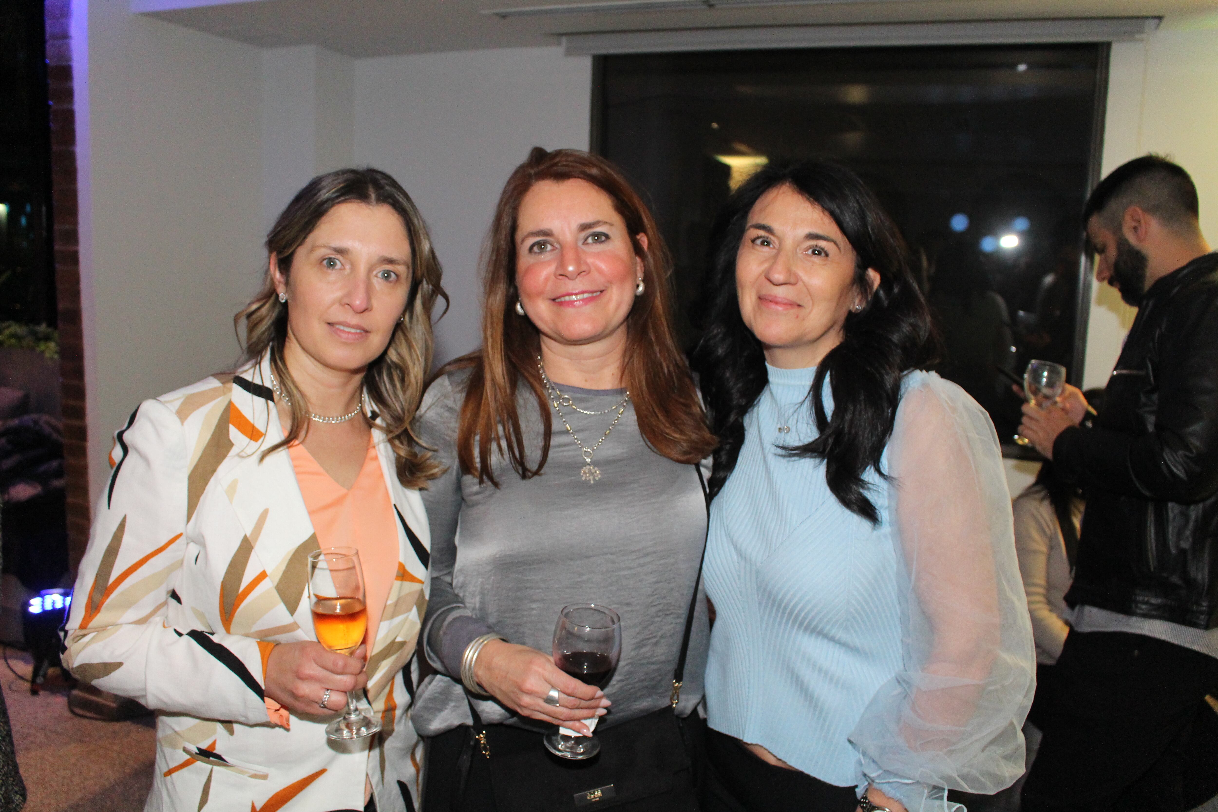 Marina Oriolani, Eray Ruiz y Verónica Ambrosi.