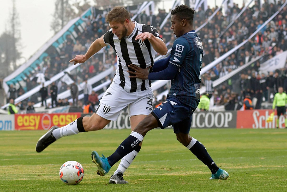 El del sábado será el clásico n° 255 entre Gimnasia e Independiente. / Orlando Pelichotti 