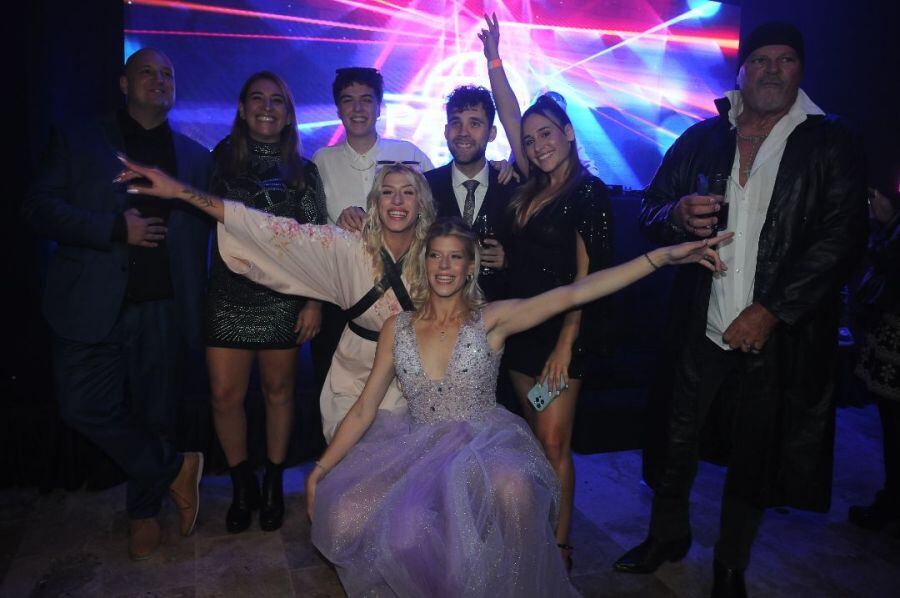 Camila Lattanzio y su hermana festejaron su cumpleaños con los ex GH presentes. (PH: Sergio Piemonte)