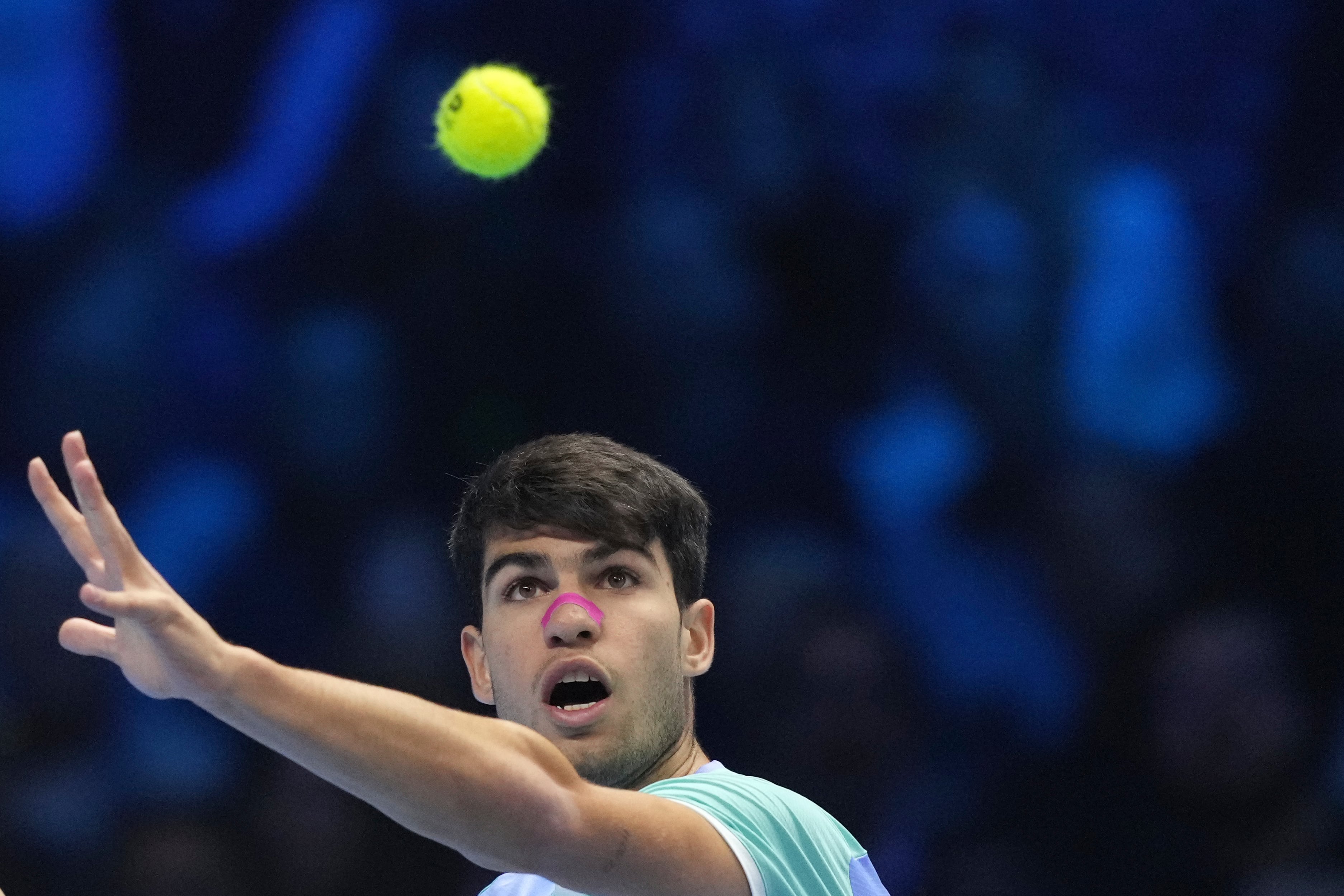 Carlos Alcaraz dialogó en medio del ATP de Turín. / Foto: AP