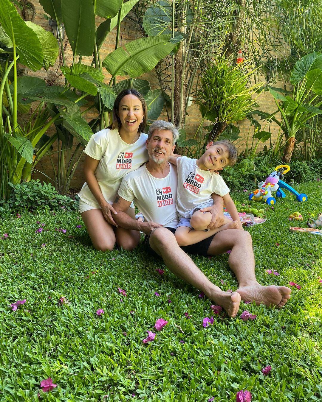 El jardín de la casa de Lourdes Sánchez y el Chato Prada.