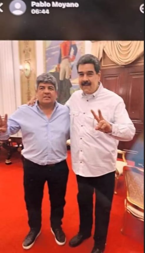 El dirigente de Camioneros mostró su apoyo a Nicolás Maduro.