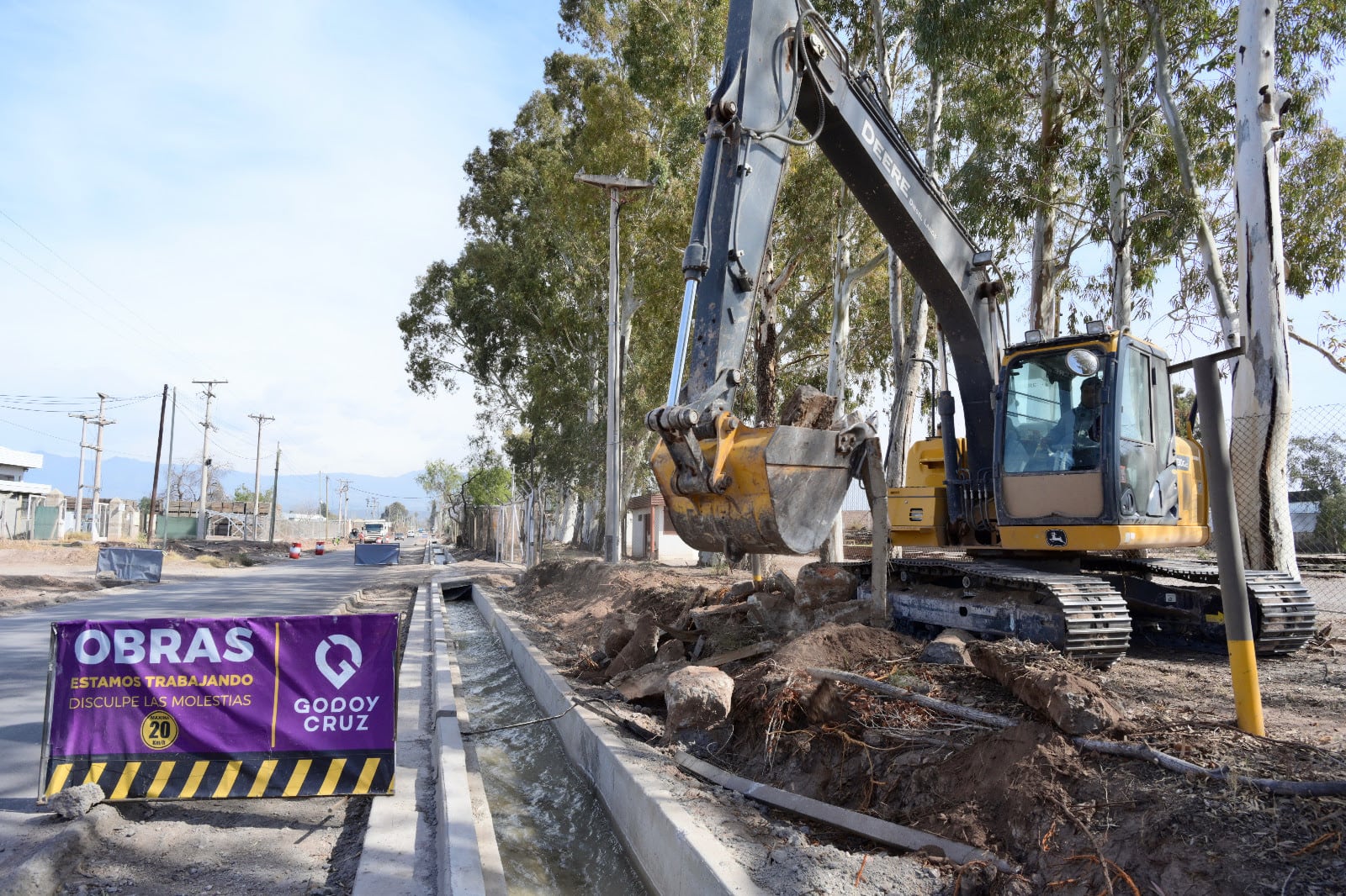 Trabajos de ensanche y remodelación de calle Alsina