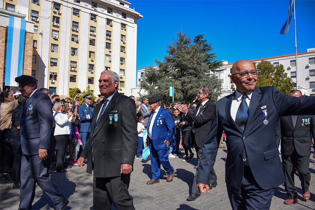 Acto conmemorativo por los 40 años de la guerra de Malvinas. En casa de gobierno se llevo a cabo un acto en el que participaron autoridades politicas y de las fuerzas armadas, donde brindaron reconocimiento a veteranos y caidos en el conflicto del Atlantico Sur en 1982
foto: Mariana Villa / Los Andes