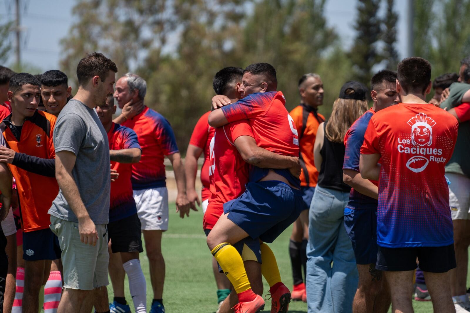 Se jugó el primer partido extramuros de Rugby. Exito total. / Gentileza.