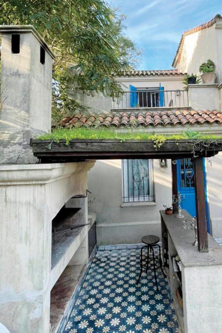 El patio trasero de Juana Viale.