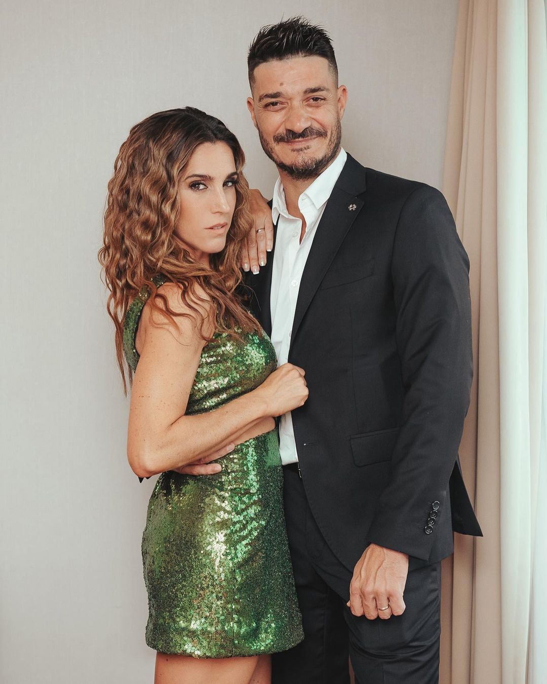 Soledad Pastorutti compartió foto con su marido Jeremías en la boda de Lizy Tagliani (Instagram)