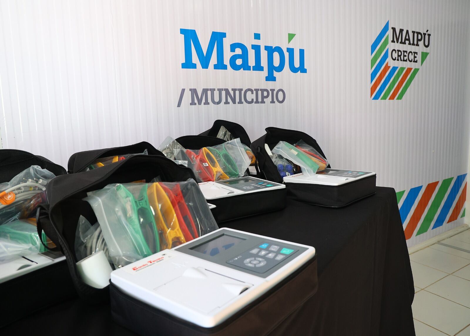 Nuevos electrocardiógrafos en centros de salud maipucinos.