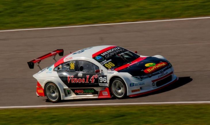 Nicolás Palau ganó en el Top Race Series junto a Moscardini