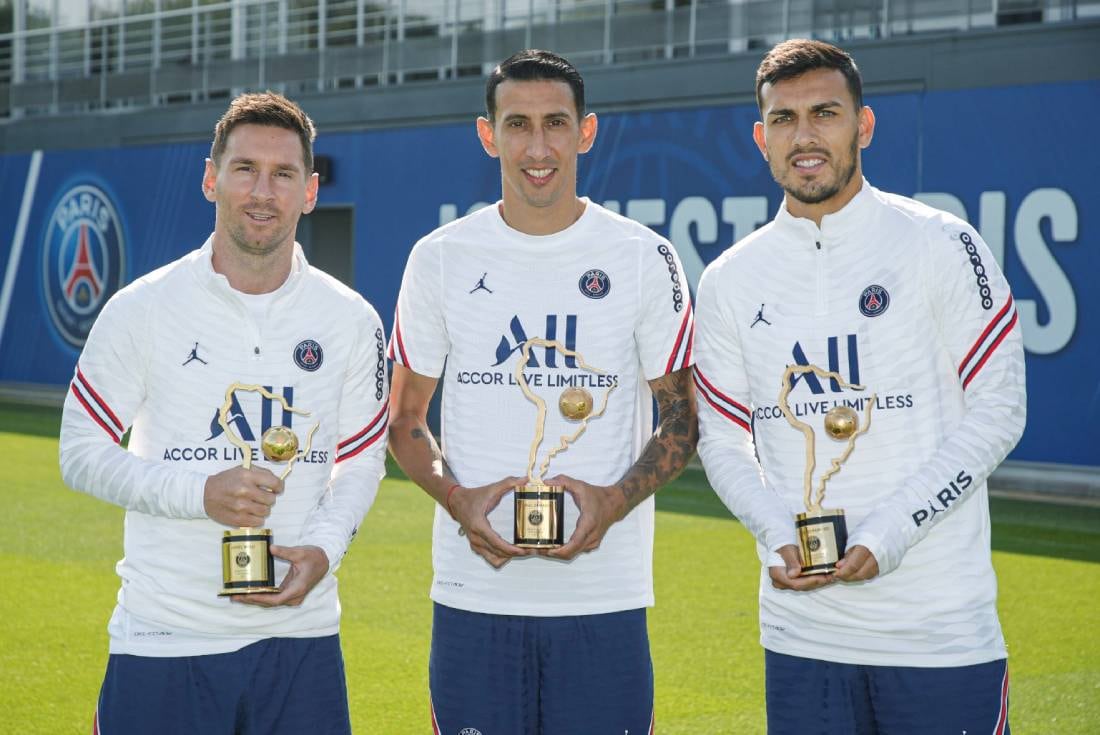 Messi junto a Di María y Paredes, a la espera del debut del 10 (PSG)