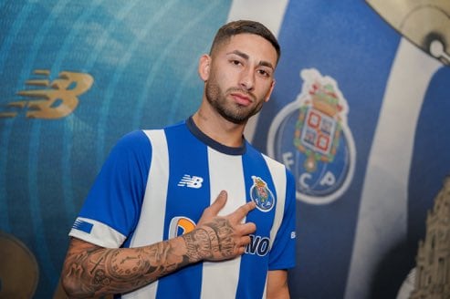 Alan Varela fue presentado en el Porto FC. / Gentileza.