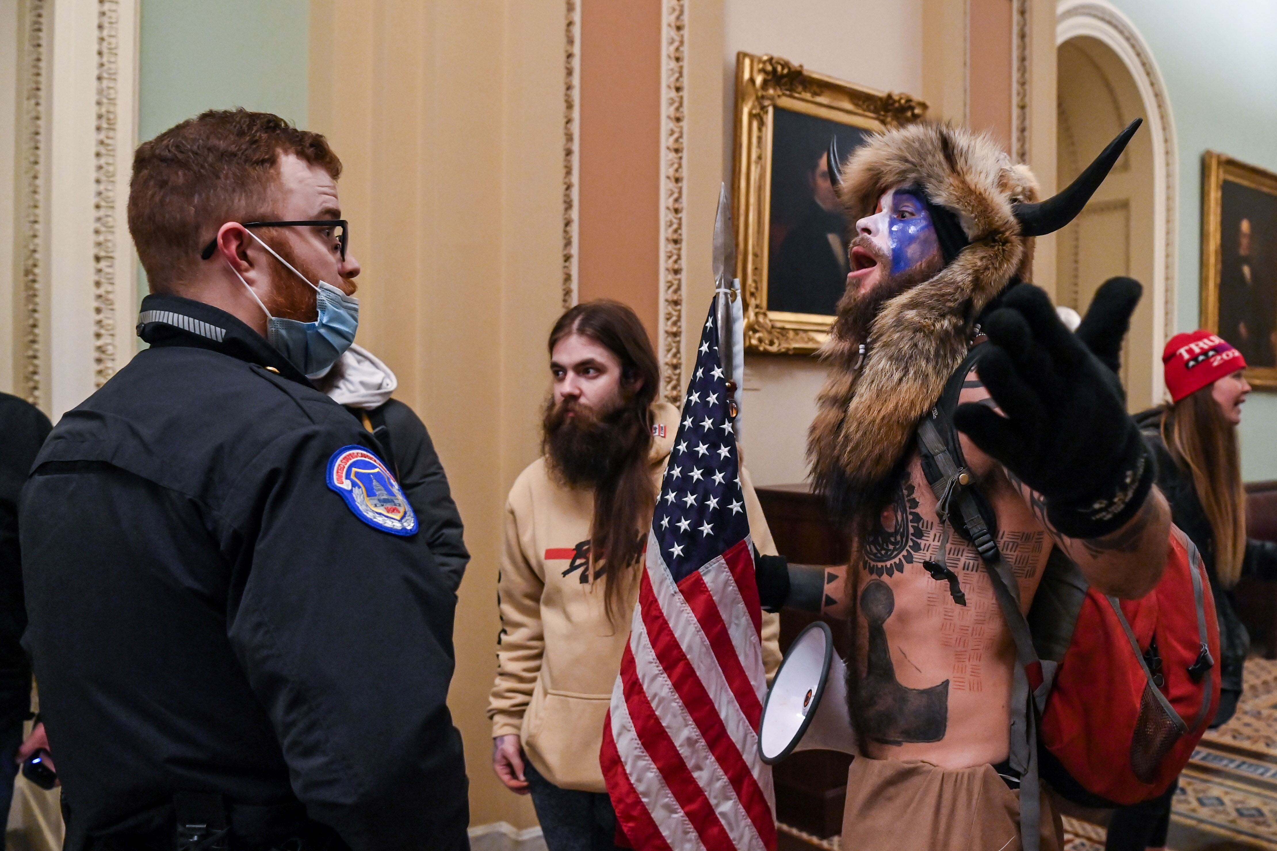 Manifestantes pro Trump ingresaron al Congreso en Estados Unidos en 2021.