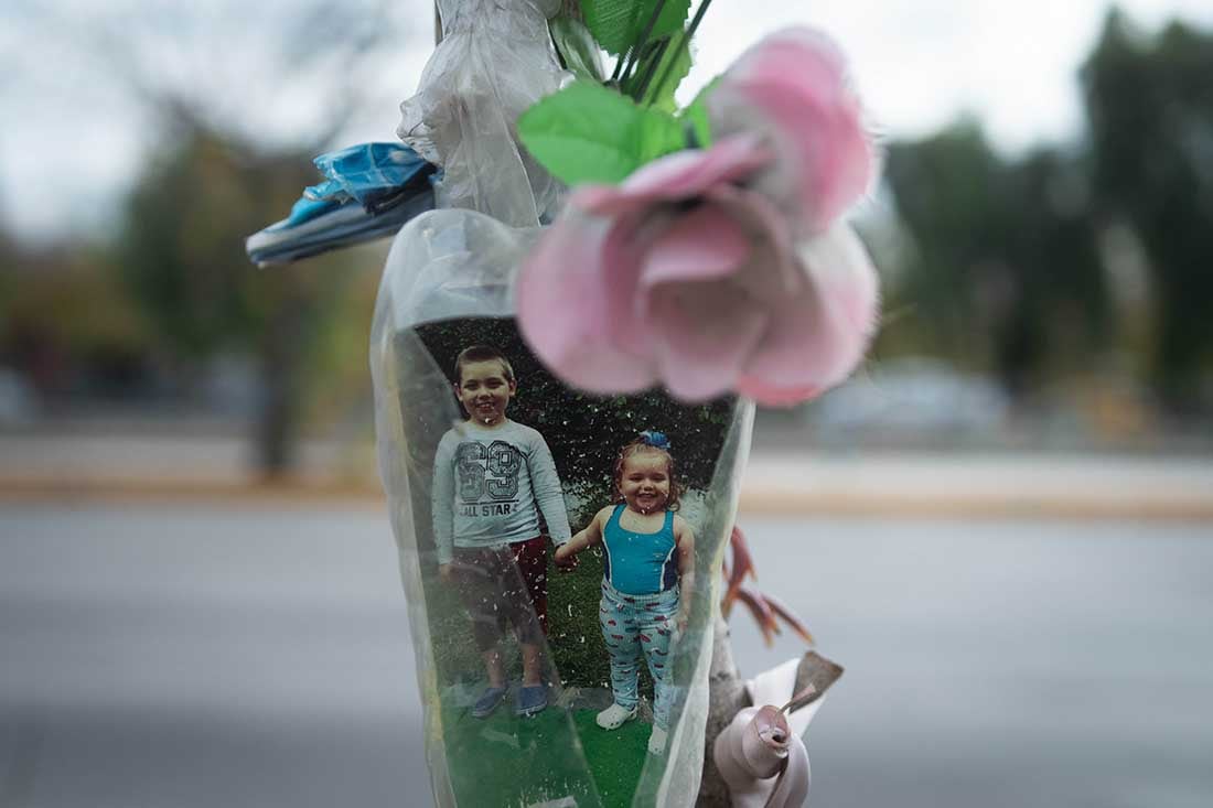 Foto de los hermanitos Abril y Agutin Kruk que murieron atropellados en la costanera el 14 de diciembre de 2018.