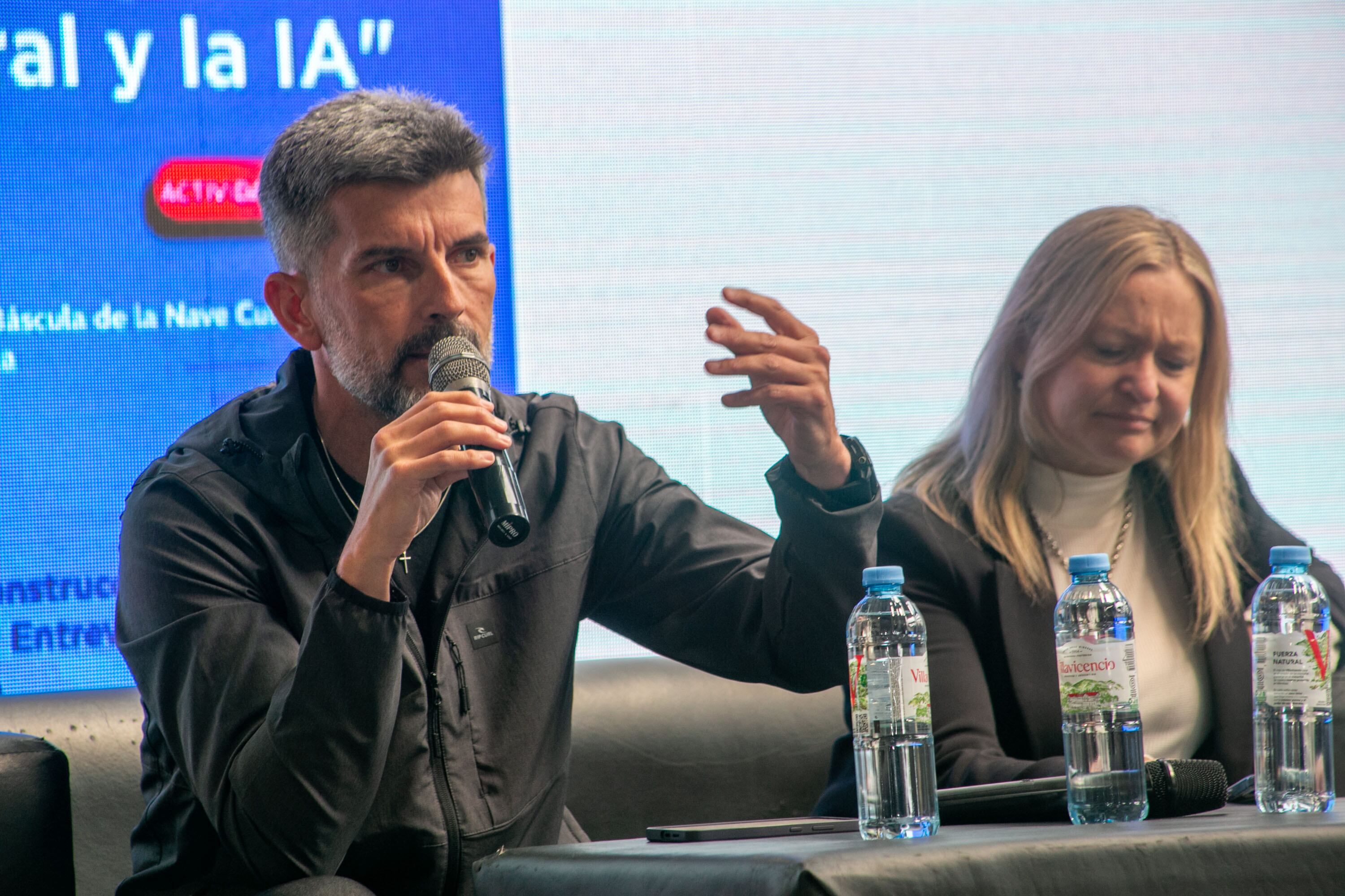 Ulpiano Suarez participó en un taller de empleabilidad con más de 1500 estudiantes secundarios