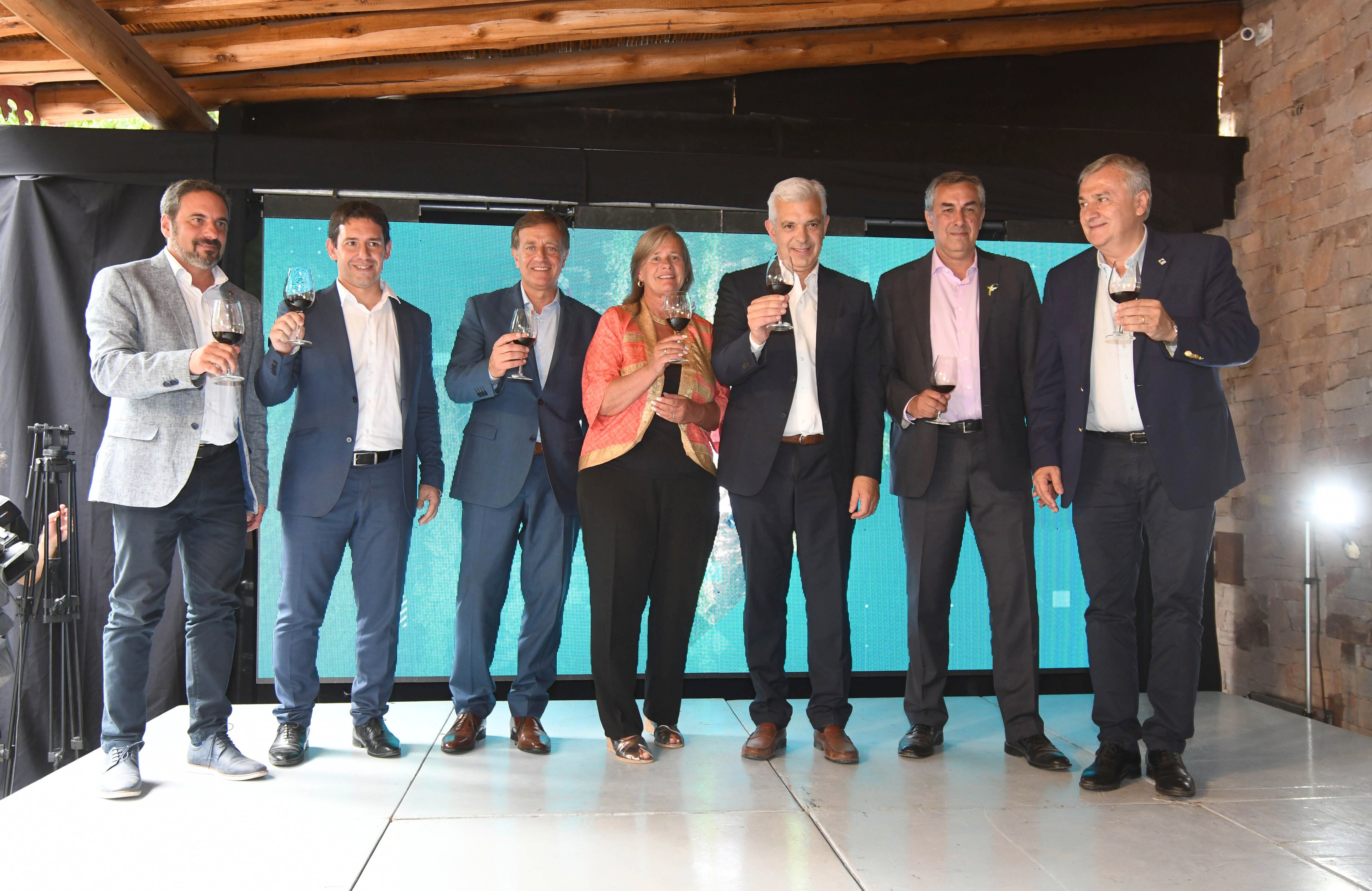 El tradicional Brindis de Vendimia en el agasajo.
Foto: José Gutiérrez / Los Andes  