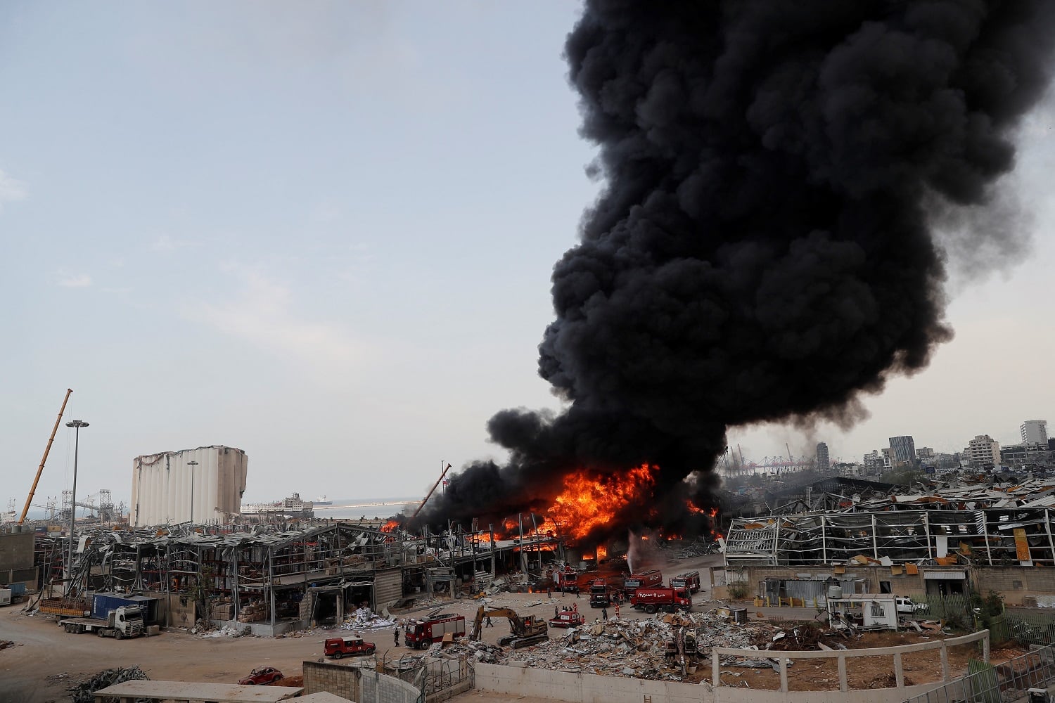 Incendio en el puerto de Beirut, Líbano - 