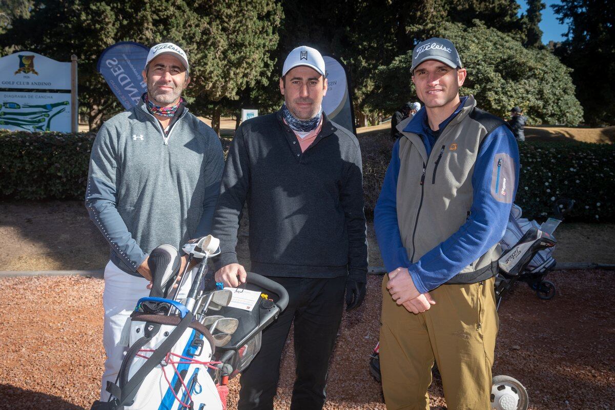 Esperando su turno de izquierda a derecha: Maxi Babini, Jorge Ripa y Guillermo Atozqui.

Foto: Ignacio Blanco / Los Andes