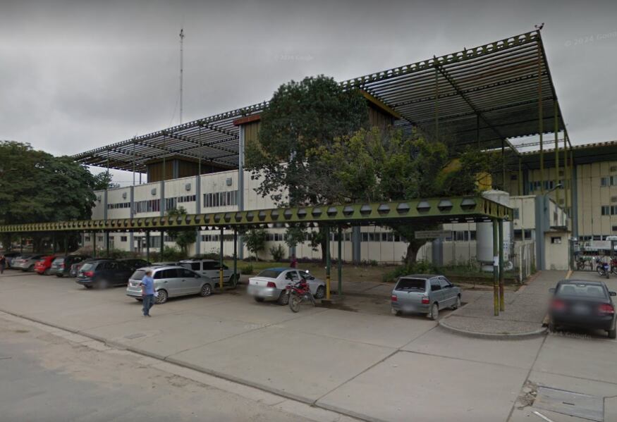 La provincia de Salta reconoció que desde que cobran la atención a extranjeros, bajó considerablemente el uso del sistema de salud. En la foto, el Hospital San Vicente de Paul en Orán, Salta.