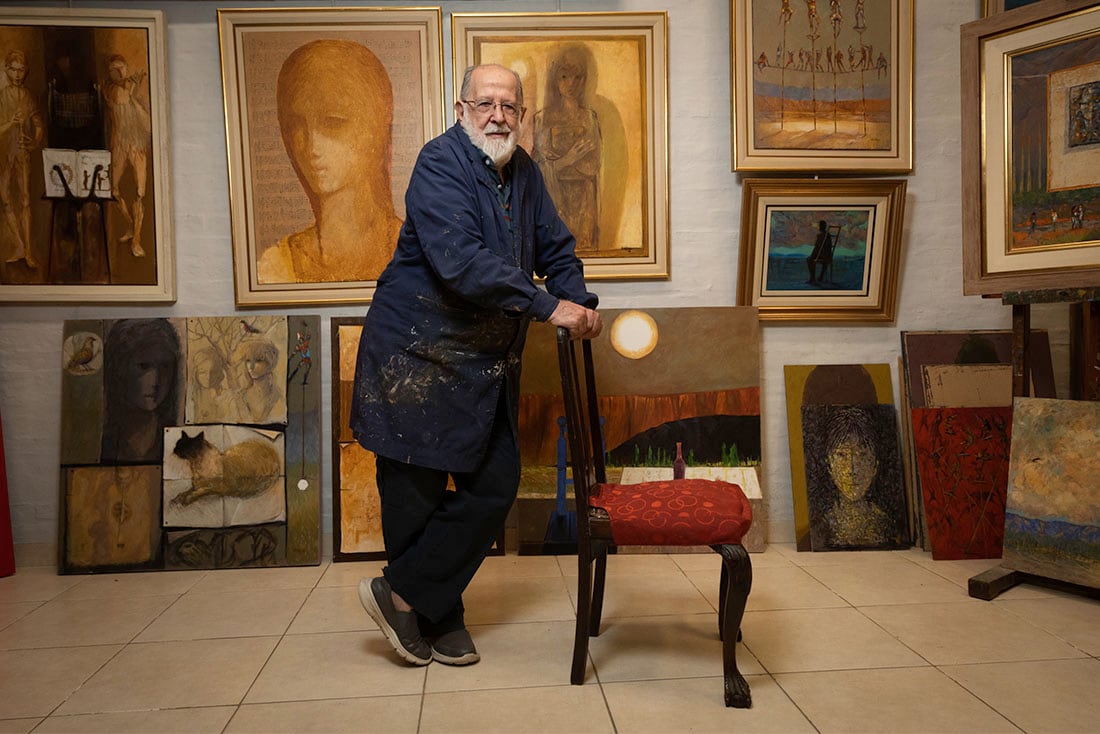 Retratos del pintor Antonio Sarelli en su taller. 

Foto: Ignacio Blanco / Los Andes  