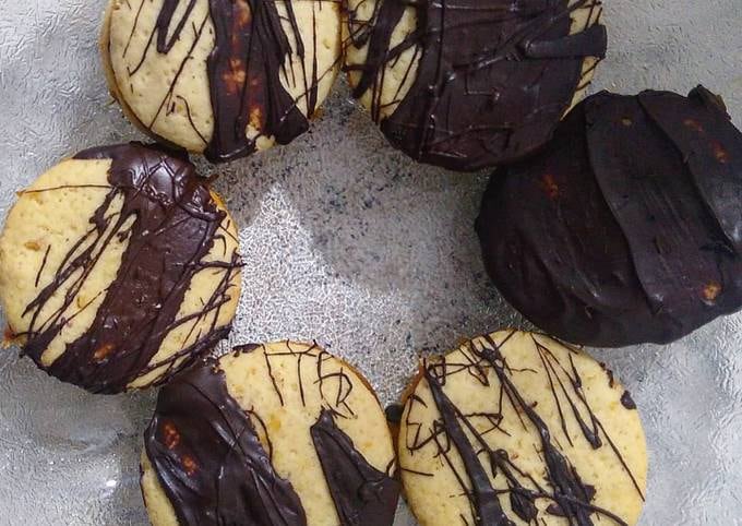 La receta más sencilla de los alfajores con maní.