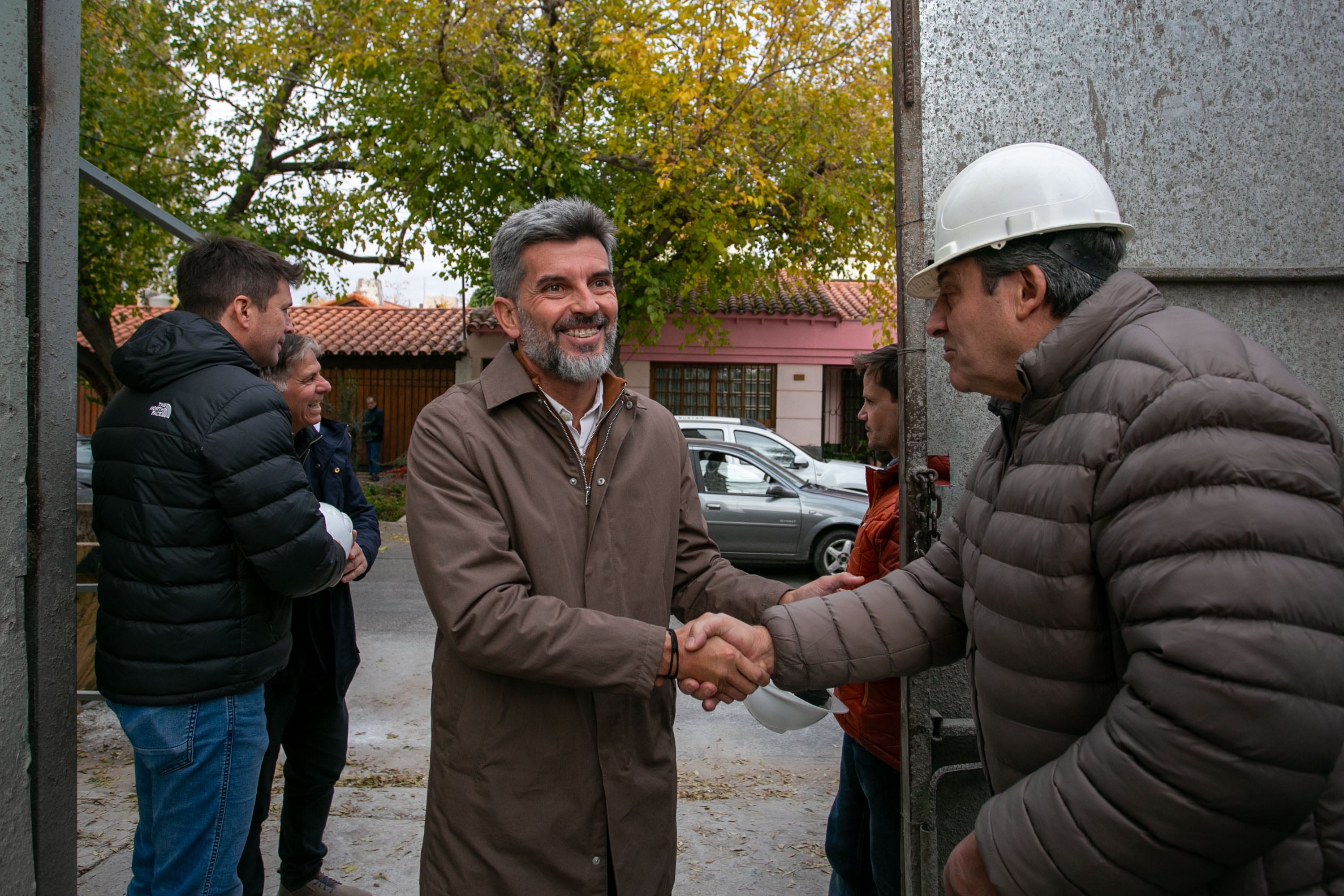 Ulpiano Suarez recorrió la construcción de la Torre Allegra en la Quinta Sección.