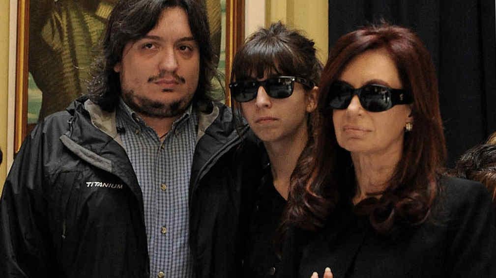 Máximo, Florencia y Cristina Kirchner, juntos en una foto de archivo. 