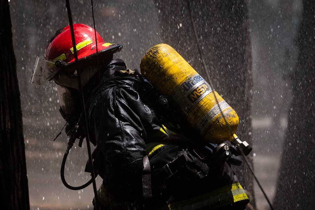 Incendio Colectivo
Sobre la calle Sarmiento y Patricias se incendio el colectivo del Partido Federal Lista 8.
Foto Ignacio Blanco