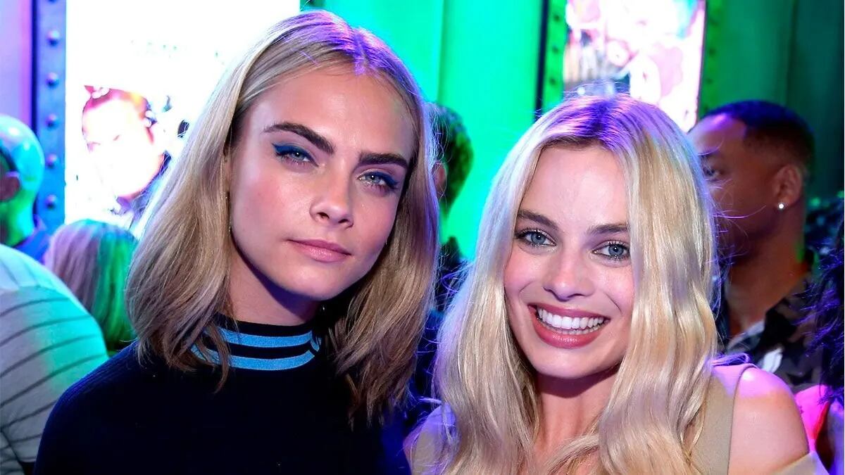 Margot Robbie y Cara Delevingne.