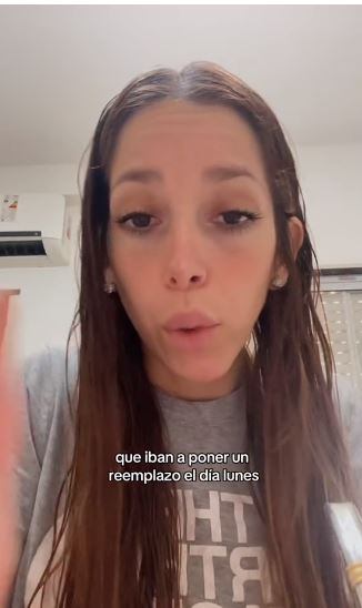 La joven contó en TikTok su anécdota por ser echada del trabajo.