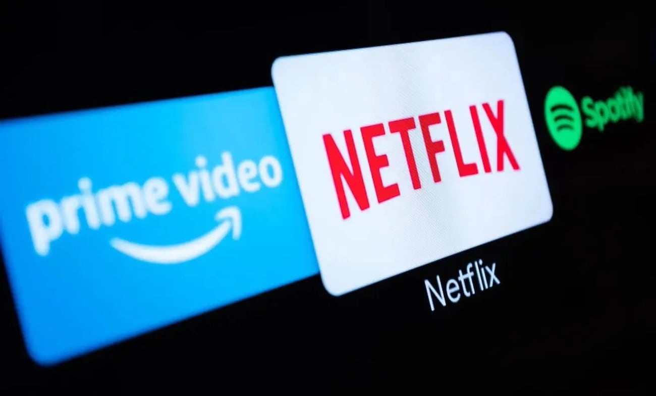 Plataformas online Netflix, Amazon Prime Video y Spotify.