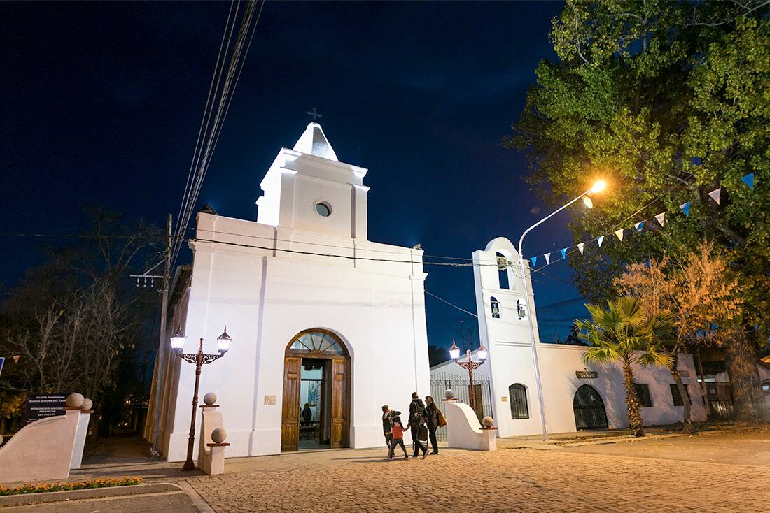 Parroquia Nuestra Señora del Carmen en Villa 25 de mayo. Prensa Municipalidad de San Rafael