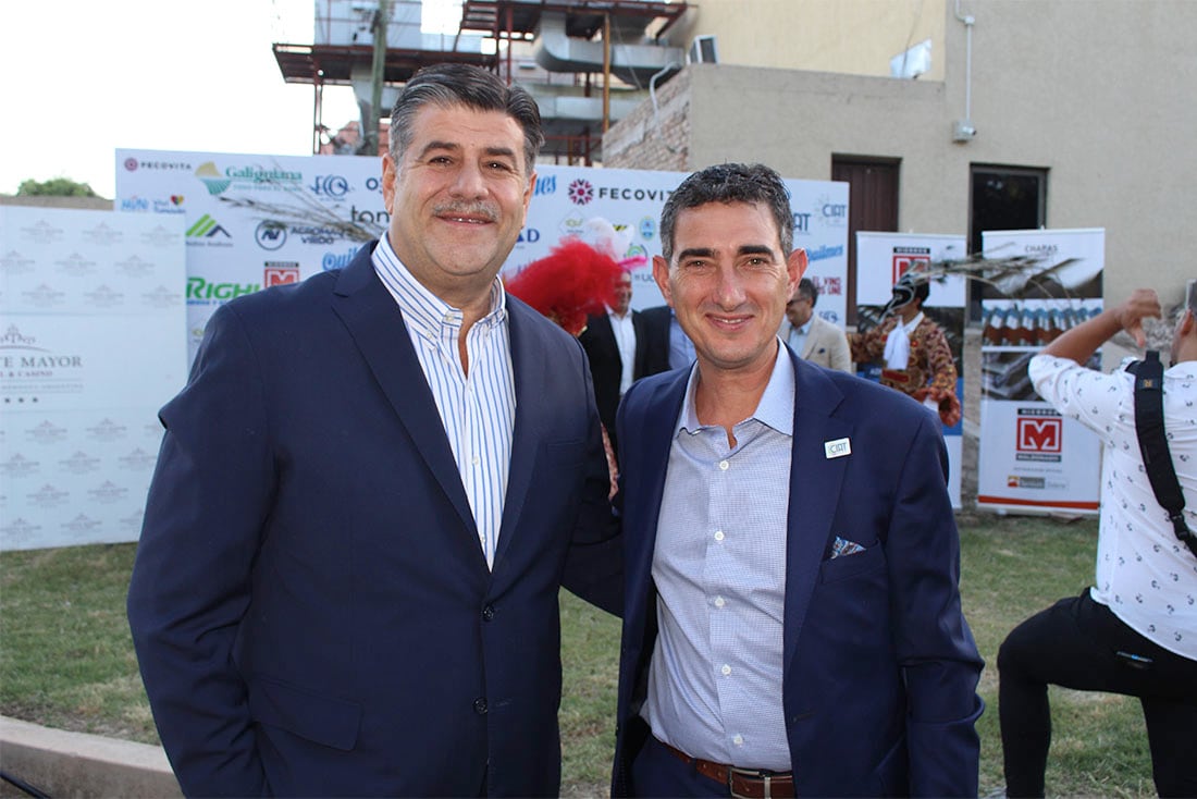 60° Aniversario de la Cámara de Comercio de Tunuyán. Mario Abed y Diego Stortini.  Foto: Nicolás Guevara. 