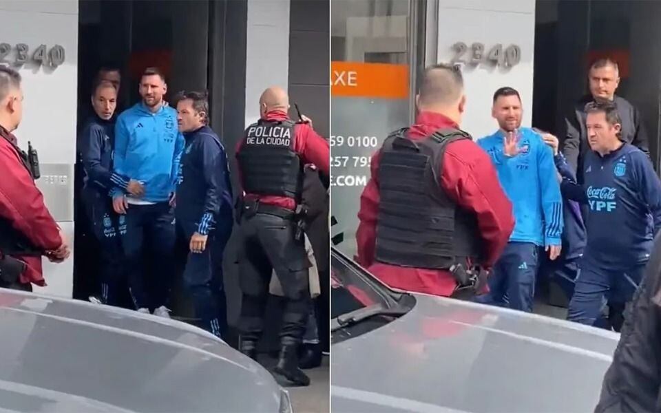 Messi saliendo de la clínica.