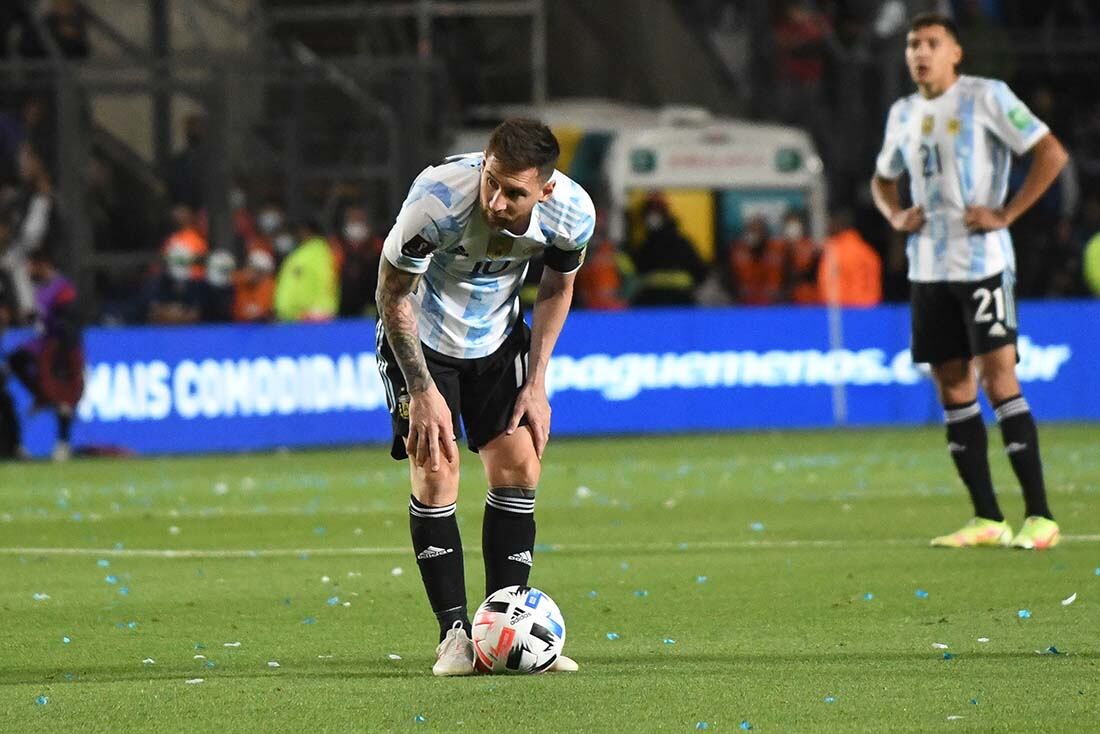 La selección argentina se enfrentó a Brasil en el estadio Bicentenario de San Juan en una nueva fecha de las eliminatorias para el mundial del 2022. Foto: Marcelo Rolland