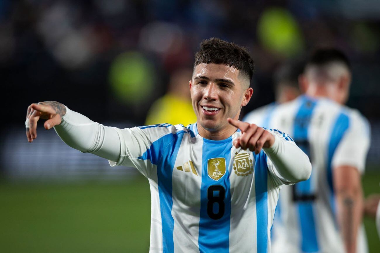 Enzo Fernández marcó el 2-0 de la selección argentina ante El Salvador. (Gentileza @ChelseaInPhotos)