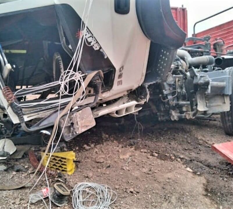 Accidente en Alta Montaña: un chofer argentino murió tras chocar de frente contra un transporte brasileño. Foto: Gendarmería Nacional