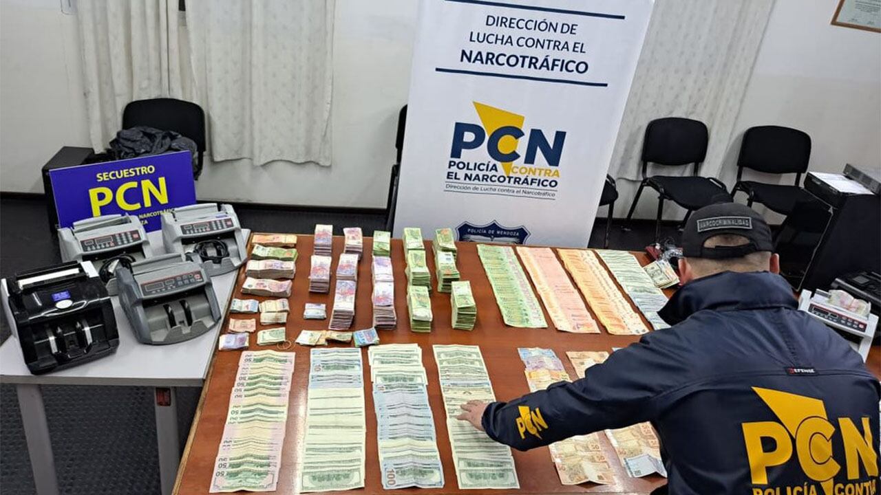 En junio pasado los investigadores allanaron 22 joyerías y "cuevas" donde secuestraron 28 millones de pesos