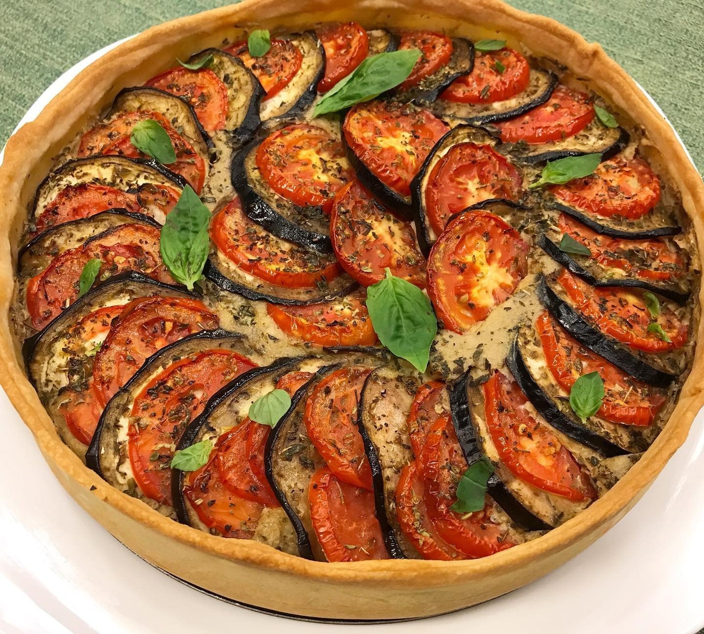 Receta de tarta de berenjenas y tomate, paso a paso