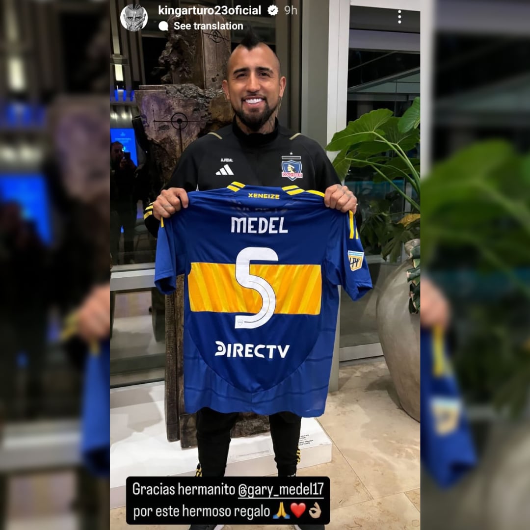 Arturo Vidal posó con la camiseta de Gary Medel (Instagram)