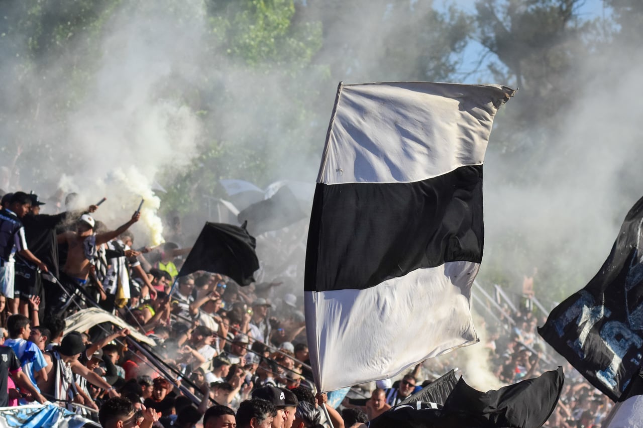 Histórico: Gimnasia y Esgrima eliminó a Independiente Rivadavia y se metió en las semifinales de la Primera Nacional.
Foto: Mariana Villa / Los Andes