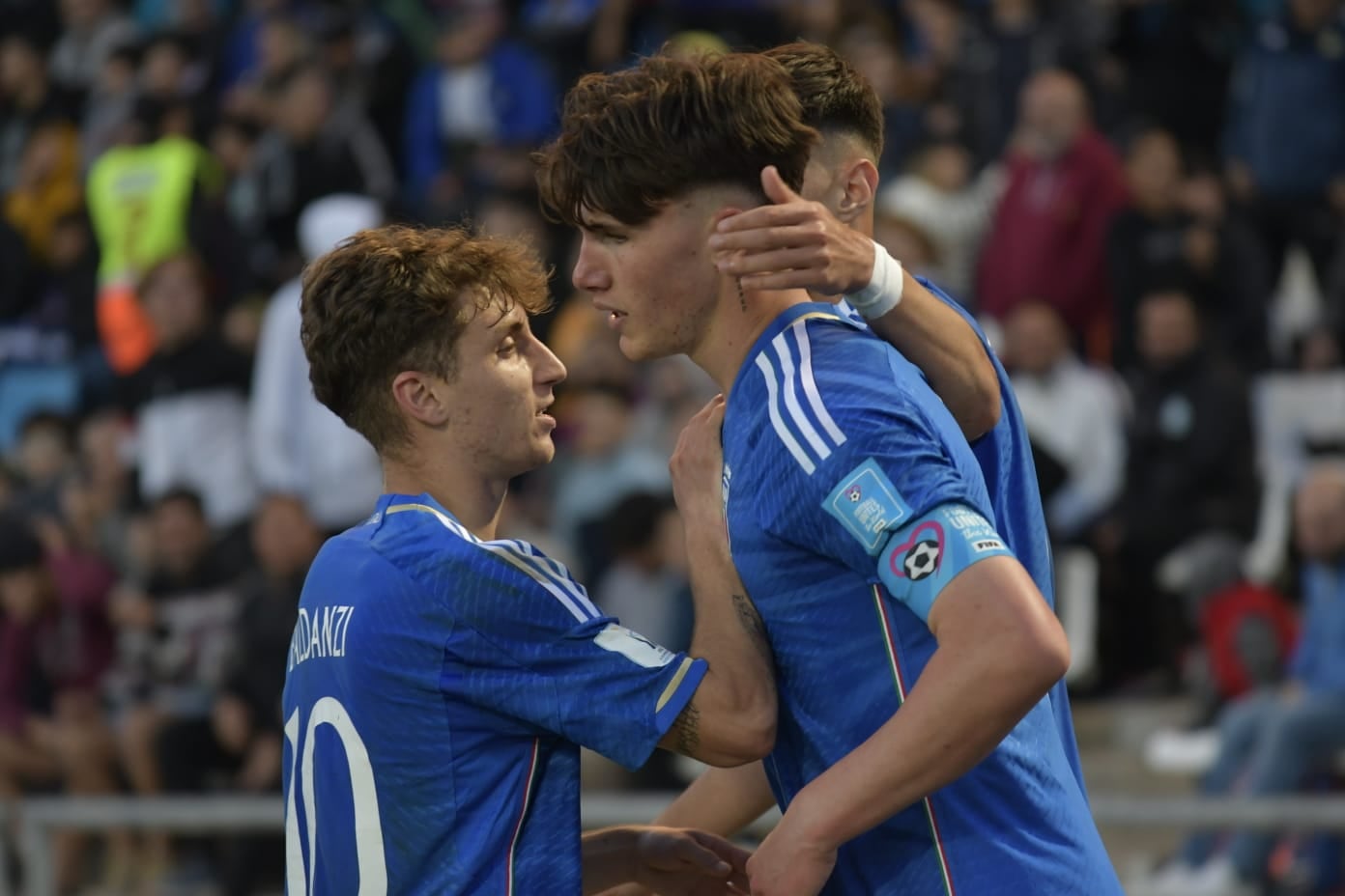 El plato fuerte de la primera jornada del Mundial SUB 20 en Mendoza fue Italia vs. Brasil. Partidazo. / Orlando Pelichotti (Los Andes).