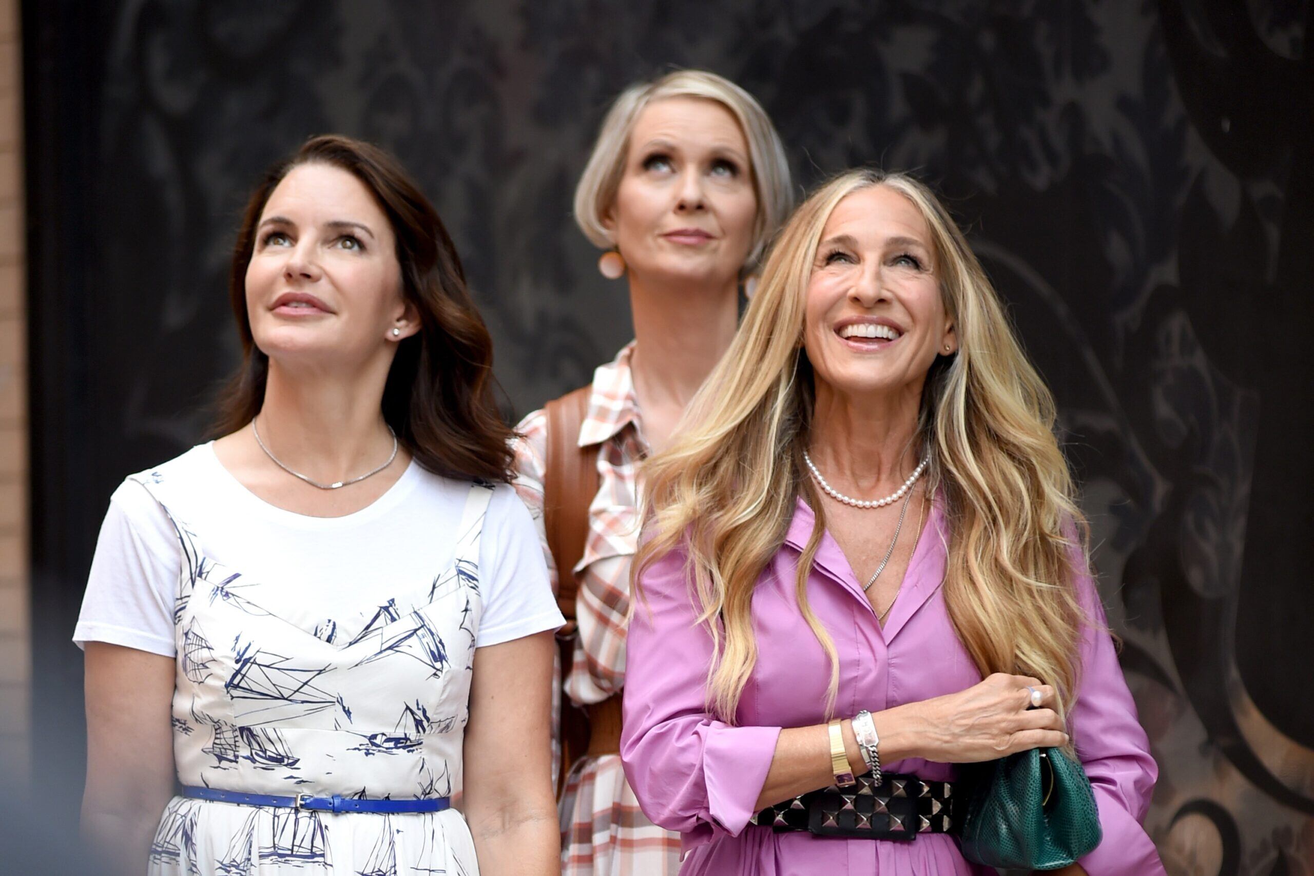 Cynthia Nixon, Sarah Jessica Parker y Kristin Davis regresaron a la ficción para un nuevo capítulo de Sex and the City.