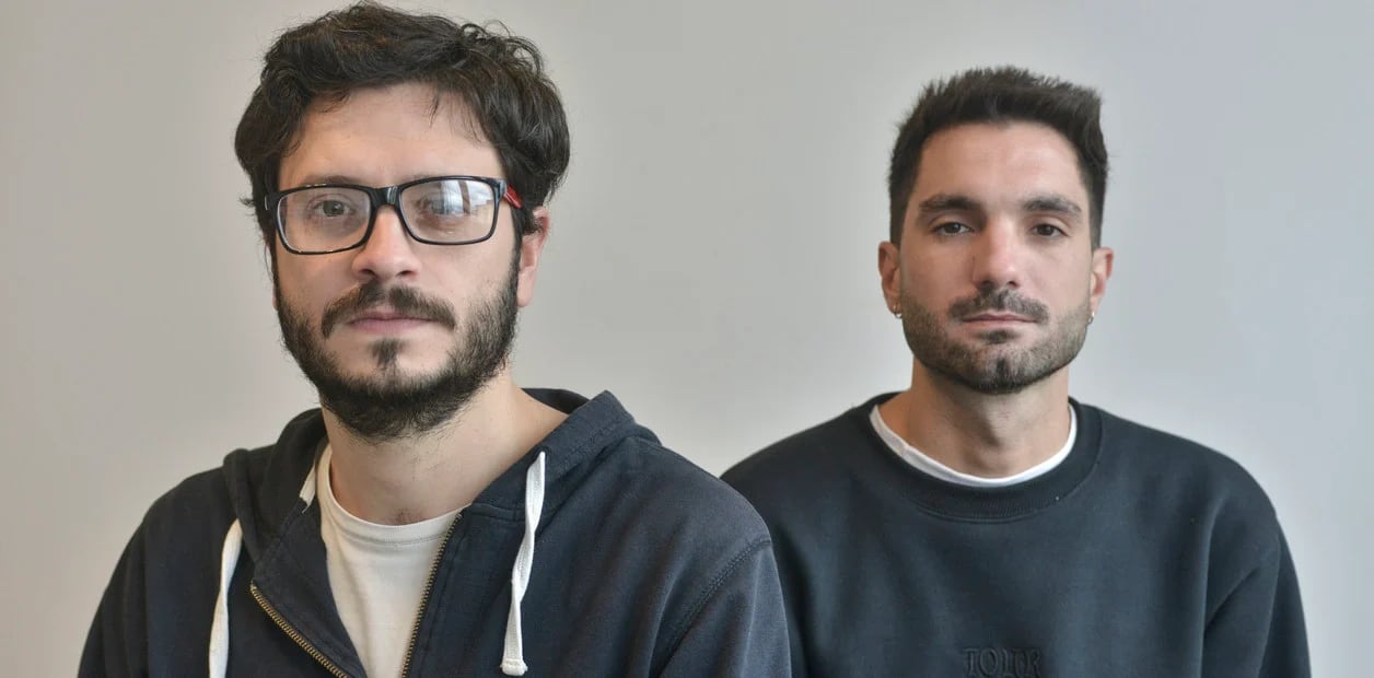 Gonzalo y Pablo, ex alumnos del Colegio Del Salvador que denunciaron al cura César Fretes. Foto: Constanza Niscovolos