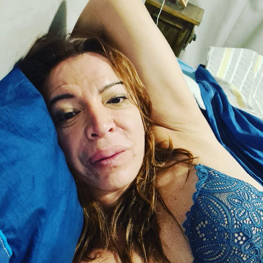 Lizy Tagliani desde su cama.