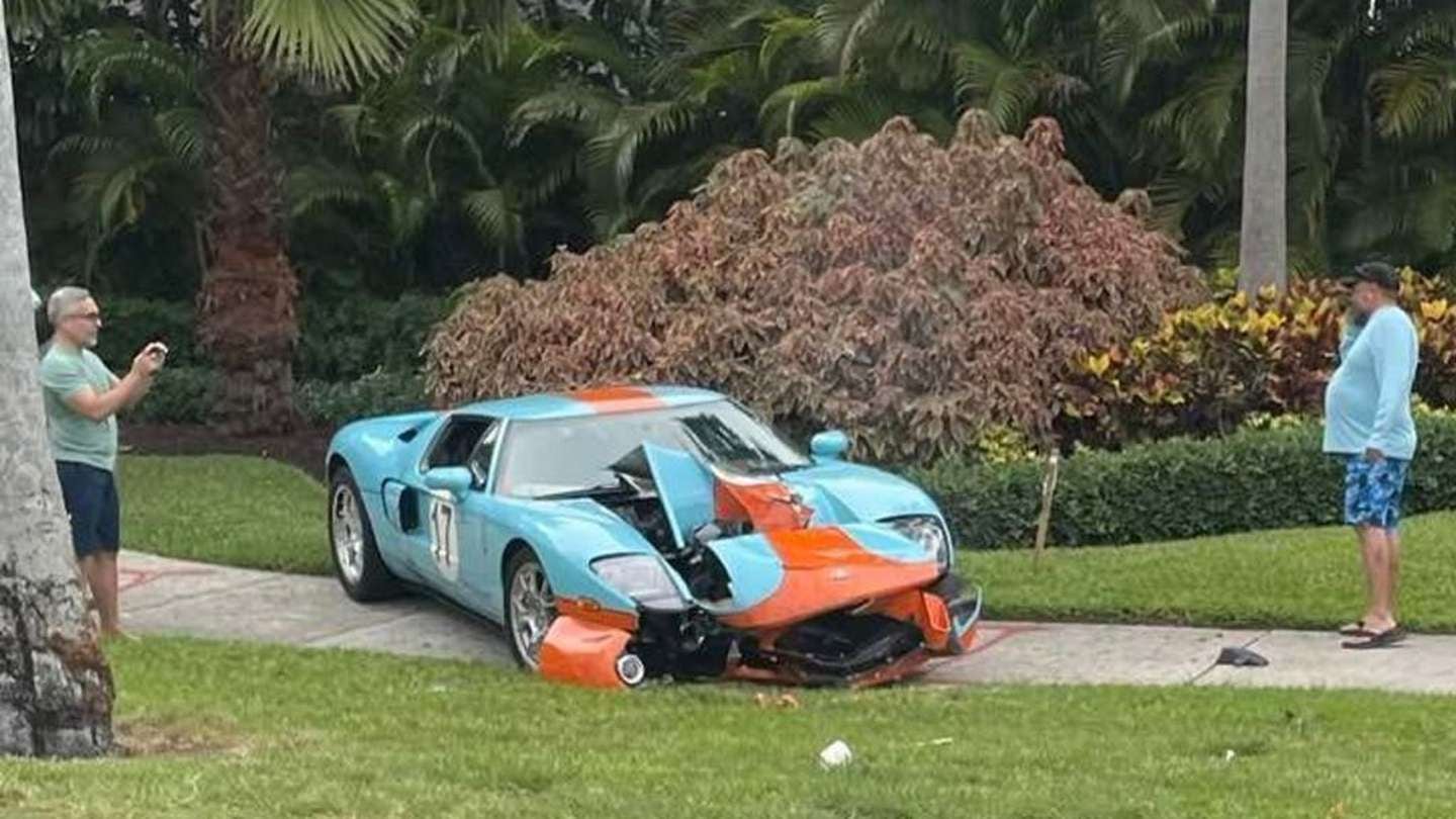 Ocurrió en Florida, Estados Unidos, al costado de la ruta en Boca Raton.