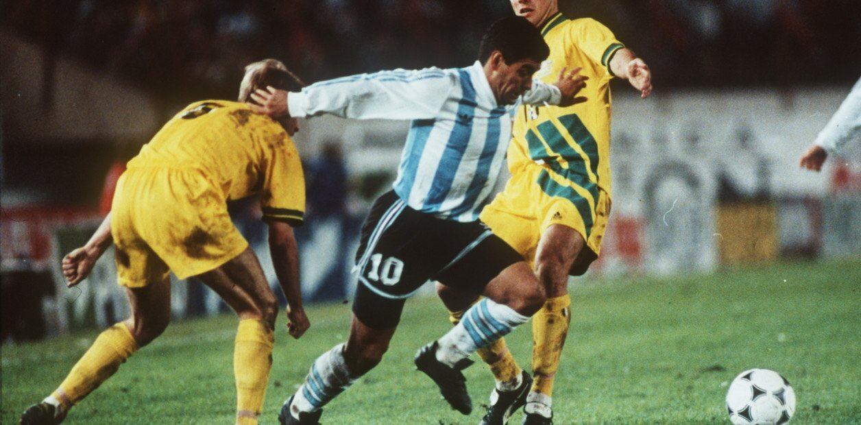 Argentina vs Australia: el milago de “Ba-Ba” en el repechaje, el ruego a Maradona y el “café veloz”. Foto: Twitter @clubhilosfutbol